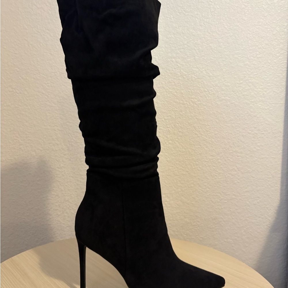 Chic Black Women's Faux Suede Heeled Boots - Picture 7 of 7